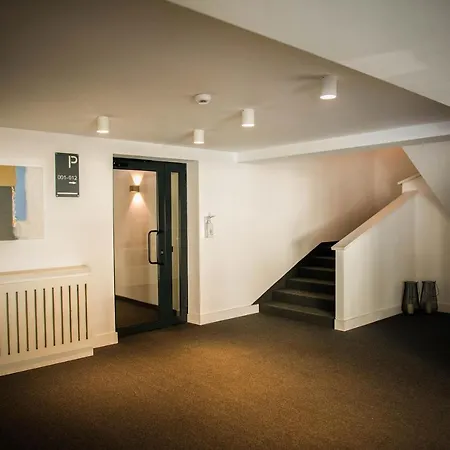 Vigo, Hotel