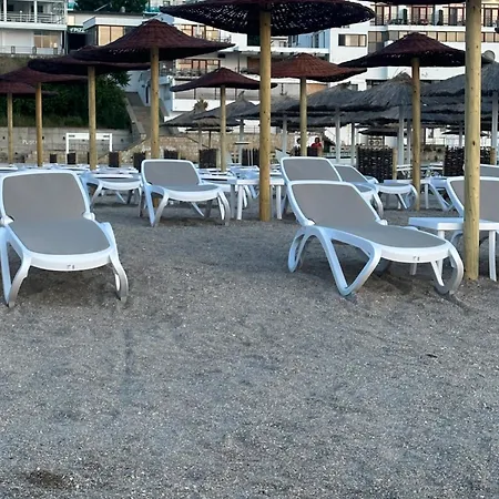 Vigo فندق إيفوري نورد