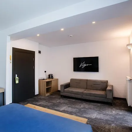 Vigo Hotel 3*
