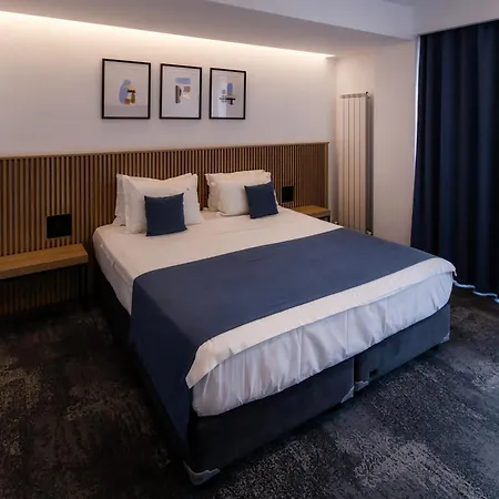 Vigo Hotel