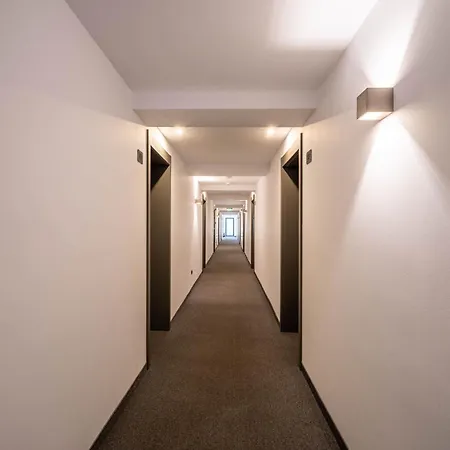 Vigo 3* 데포리노드